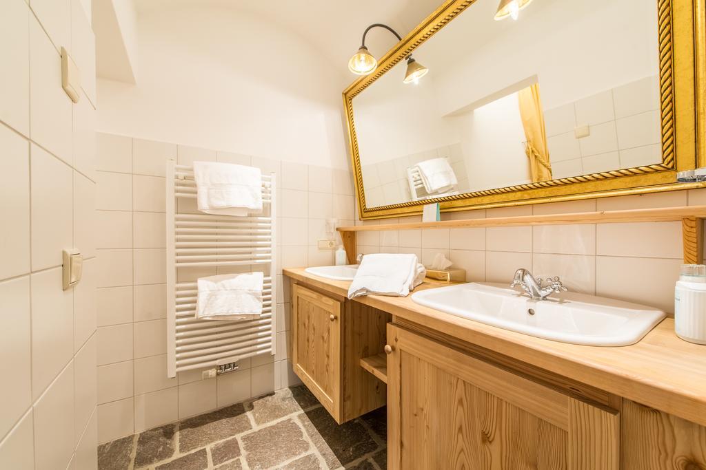 Adler Suite & Stube Villabassa Exterior photo